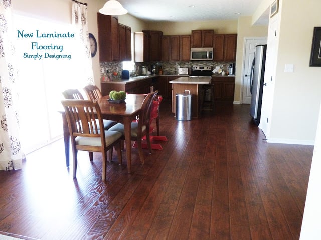 Laminate+Flooring1 Laying and Installing Laminate Flooring: Moulding and Transition Strips 13 Metal Shelves