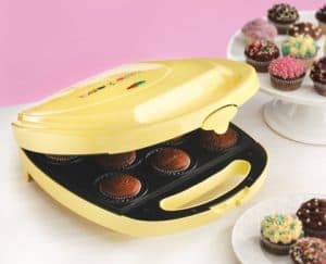 cc 2828vc open 72dpi1 babycakes Cupcake Maker GIVEAWAY!!! - closed 10