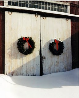 file0001096112831 | 3 Exterior Holiday Decorating Ideas | 15 |