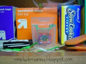 floss+on+ziploc+bag+shelf1 You know you are a frazzled mom when... 10