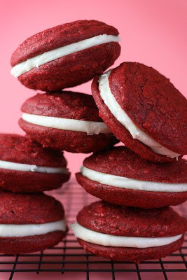 red+velvet+cookies++11 | 14 Days of Valentine - Day 14: Red Velvet Sandwich Cookies | 36 |