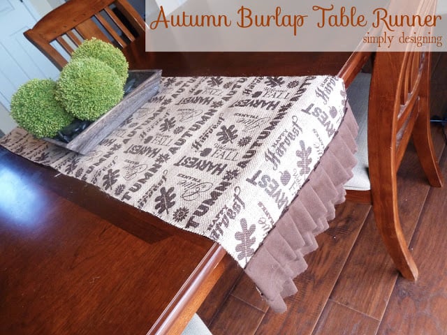 thanksgiving+burlap+table+runner1 | Autumn Harvest Burlap Table Runner #turkeytablescapes | 5 | DIY Earbud Holder