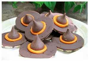 witch+cookies1 Cute Halloween Kid Crafts 6 candy corn decorations