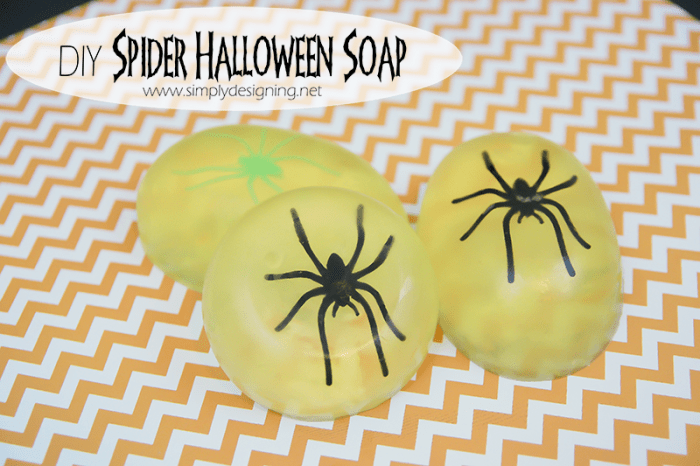 DIY Halloween Soap | #halloween #crafts #soap #fall