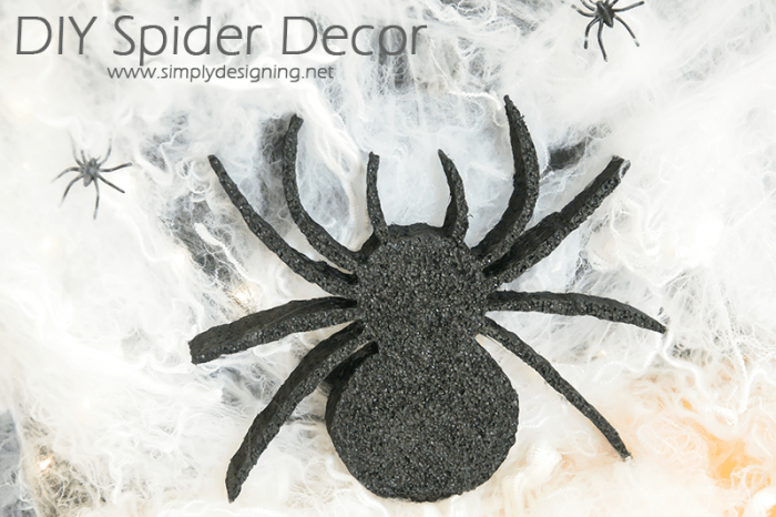 DIY Spider Decor | DIY Spider Decor | 6 | DIY Foam Frame