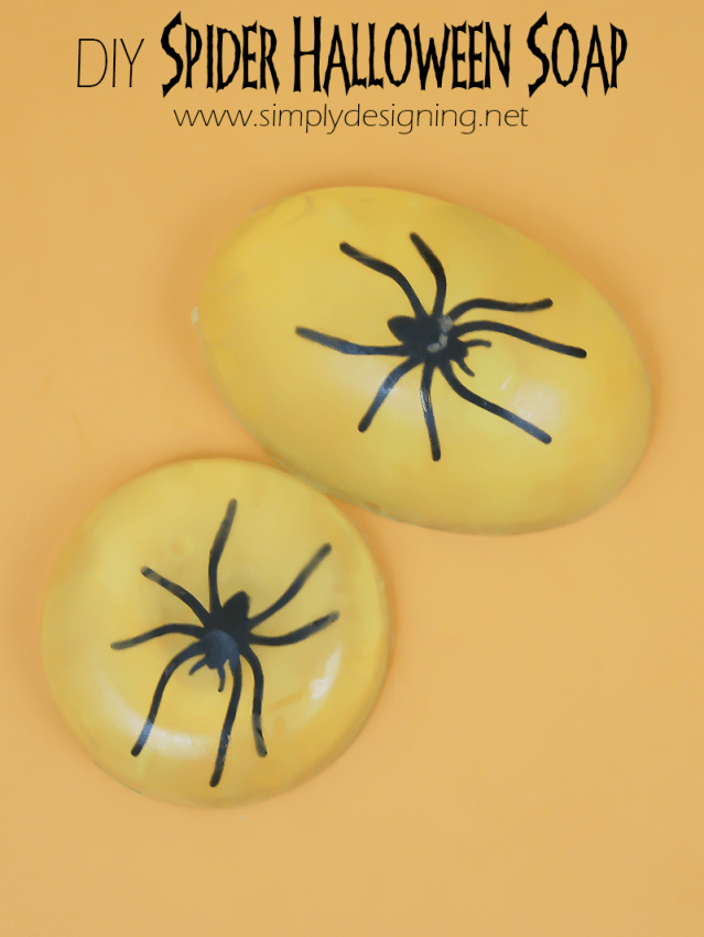DIY Spider Halloween Soap | #halloween #crafts #soap #fall