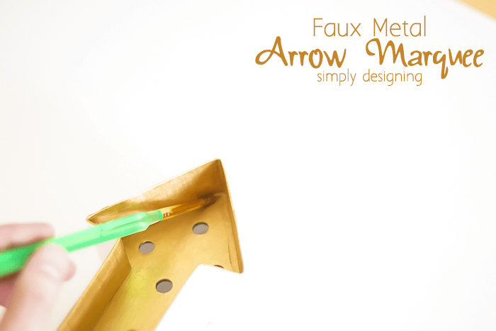 Dry Brush Arrow Marquee