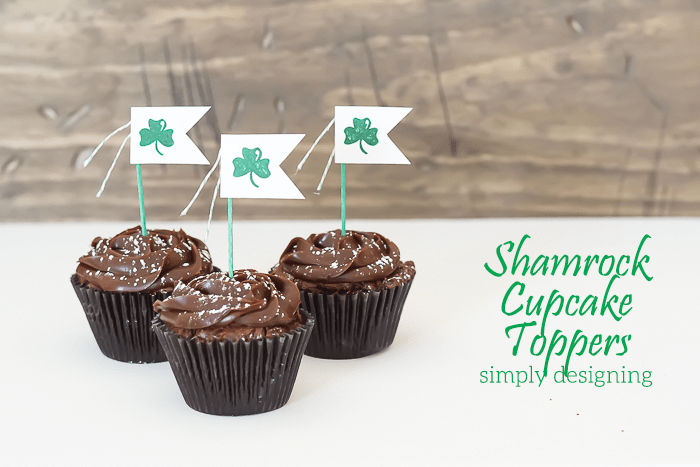 Shamrock Cupcake Topper