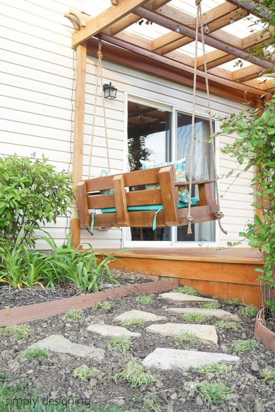 Build a porch swing easily with these free DIY plans. Get a list of cuts, supplies, and measurements for the perfect swing and you can start building your own swing this weekend.