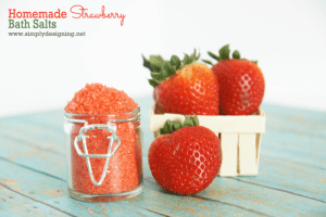 strawberry bath salts horizontal sd Homemade Strawberry Bath Salts 2 DIY Chip Clips
