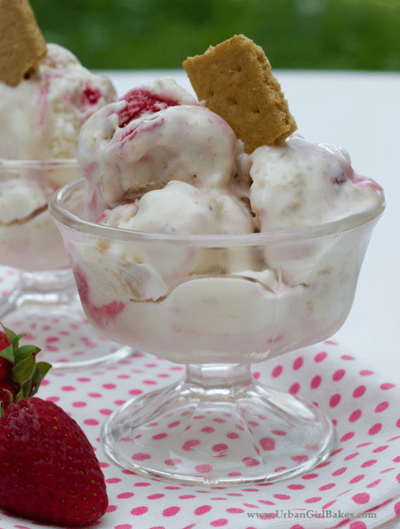 strawberry-cheesecake-ice-cream-3