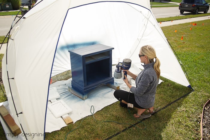 Paint in a spray shelter