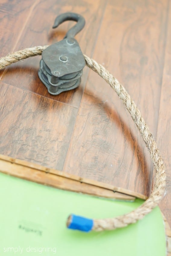 hanging pulley photo display - attach rope