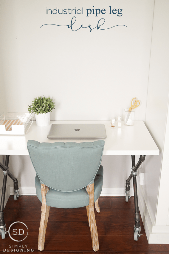 Industrial Pipe Leg Desk - a beautiful and easy to DIY desk option