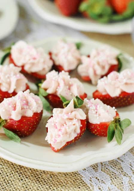 Strawberry-Cheesecake-Strawberry-Bites 5