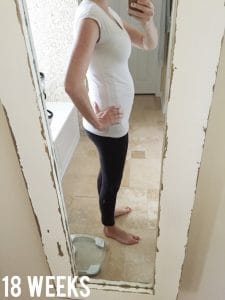 IMG 8006 Pregnancy #6 : Week 17-18 Update 2 diy photo backdrop