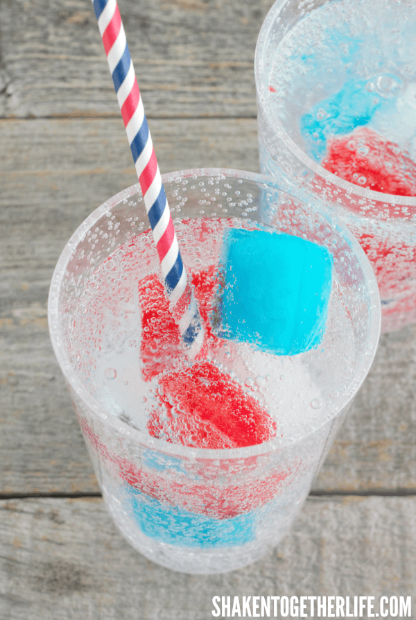 red-white-blue-jello-ice-cubes-silicone-fizzy-soda (1)