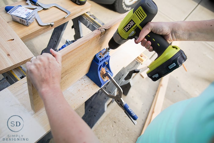 DIY Outdoor Beverage Cart - kreg jig for pocket holes