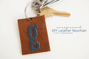 Monogrammed DIY Leather Keychain such a simple and beautiful gift idea Monogrammed DIY Leather Keychain 4 red white and blue ice cream sandwich