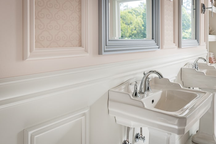 Adding Moulding to your Bathroom