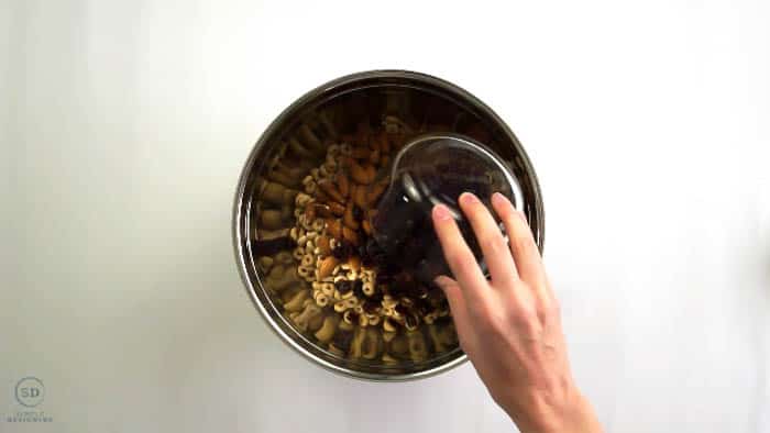How to make Cheerios Snack Mix in minutes