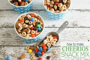 How to make Cheerios Snack Mix in minutes and with only a few ingredients How to make Cheerios Snack Mix in minutes 2 Chocolate Peanut Butter Cereal Bars