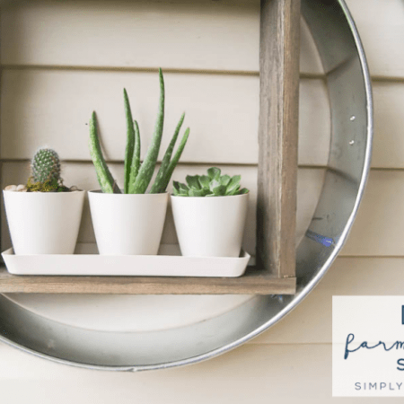 DIY Farmhouse Shelf - perfect shelf to add to your home to create a pretty farmhouse look