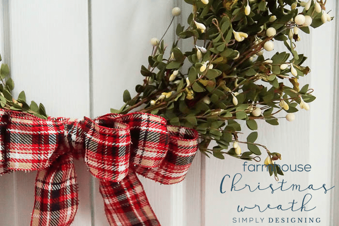 Farmhouse Christmas Wreath - Simply Designing