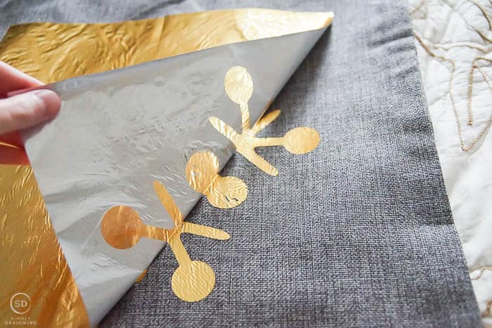 How To Foil Fabric So You Can Make These Snowflake Pillows | Simply ...