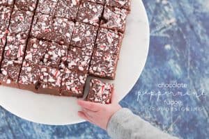 The best chocolate peppermint fudge recipe Chocolate Peppermint Fudge Recipe + 3 Ideas to Feed the Hungry 4 free love print