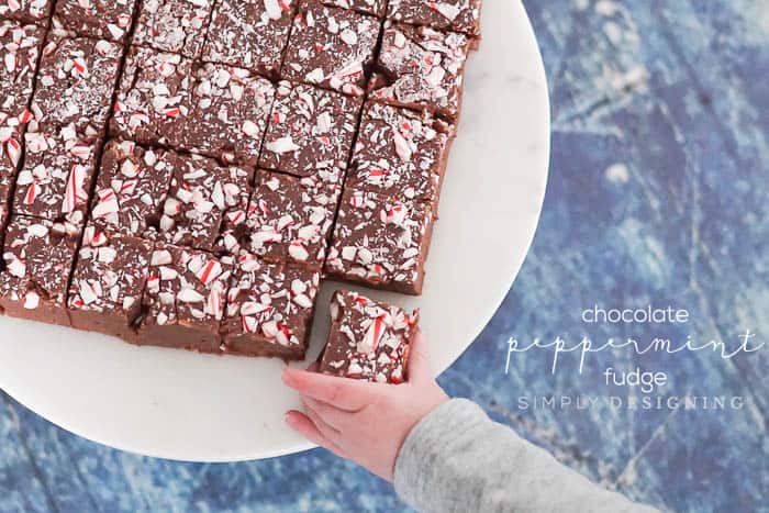 The best chocolate peppermint fudge recipe Chocolate Peppermint Fudge Recipe + 3 Ideas to Feed the Hungry 9 rainbow chocolate