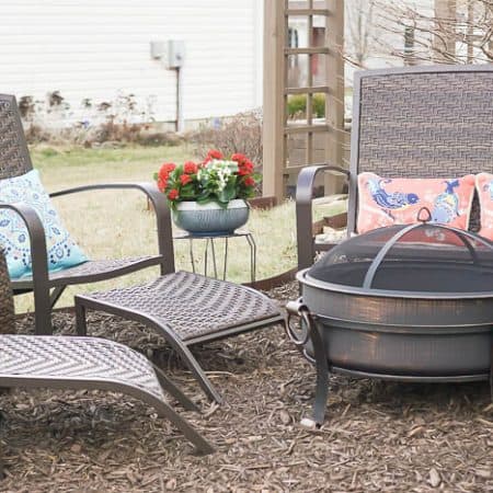 Outdoor Living with an Easy Backyard Fire Pit
