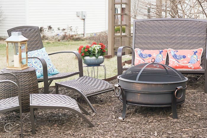 Outdoor Living with an Easy Backyard Fire Pit 5 | Outdoor Living with an Easy Backyard Fire Pit | 15 | DIY cat house