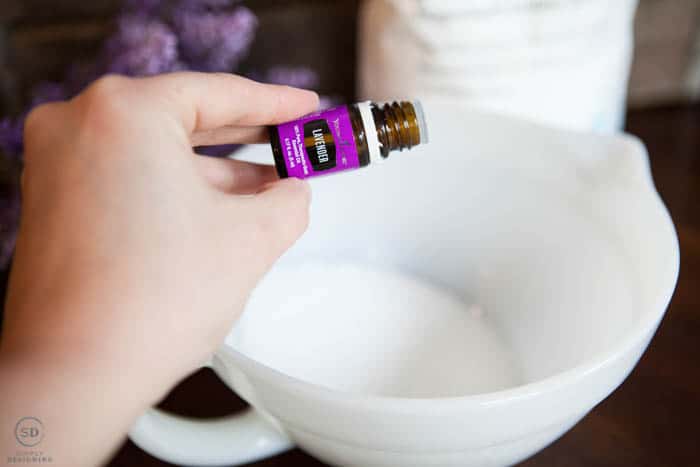 Add essential oil to bath salts