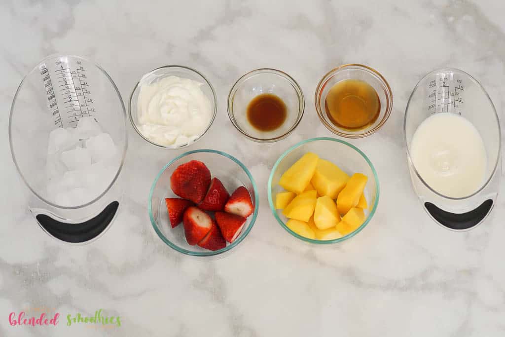 Strawberry Mango Smoothie Bowl 5 Strawberry Mango Smoothie Bowl Ingredients-08426