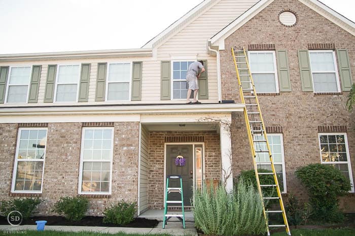 how to paint shutters before removing shutters from second story home