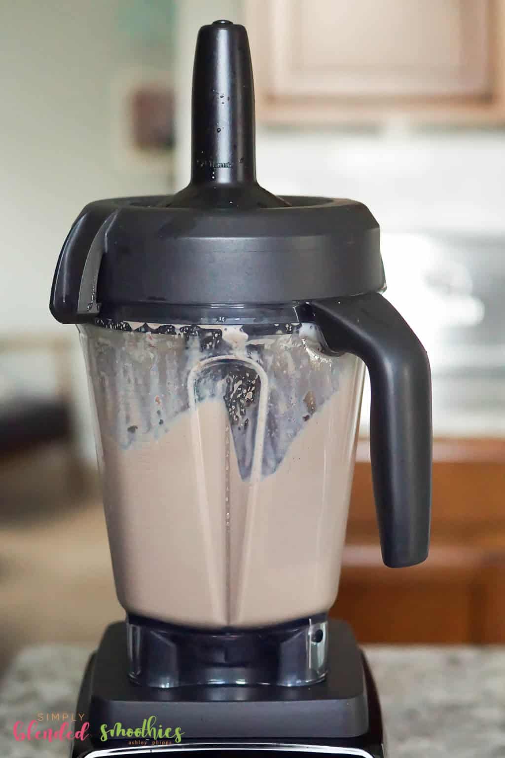 Chocolate Milkshake 8 blend chocolate shake ingredients in a blender
