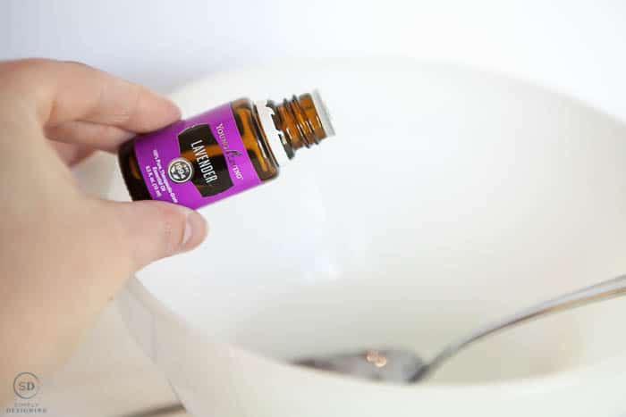add lavender essential oil to diy hand sanitizer
