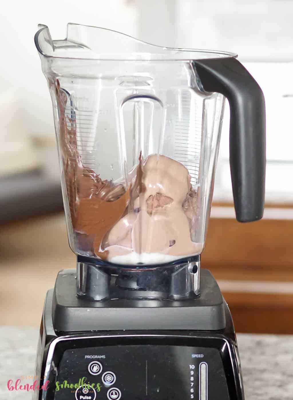 Nutella Milkshake 7 How to make a Nutella Milkshake