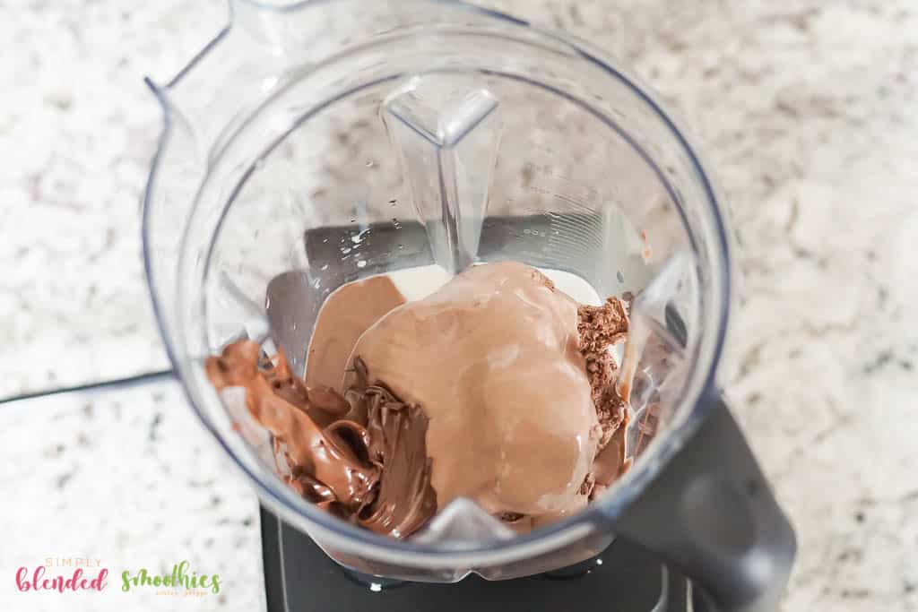 Nutella Milkshake 8 Make a Nutella Milkshake