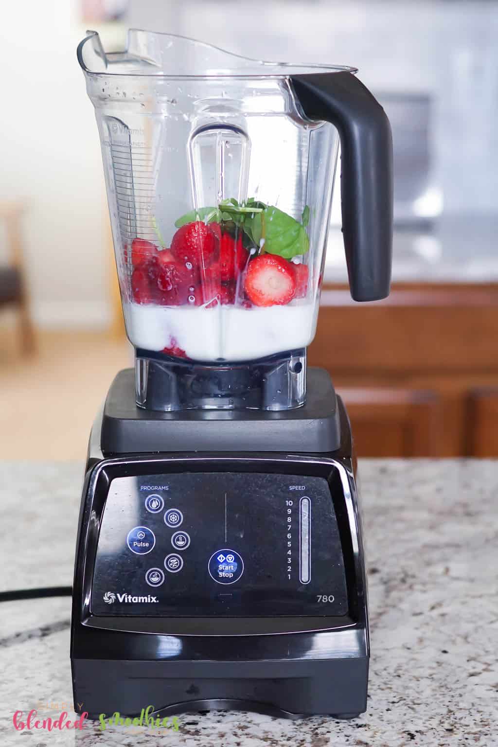 Strawberry Spinach Smoothie 7 how to make a strawberry spinach smoothie