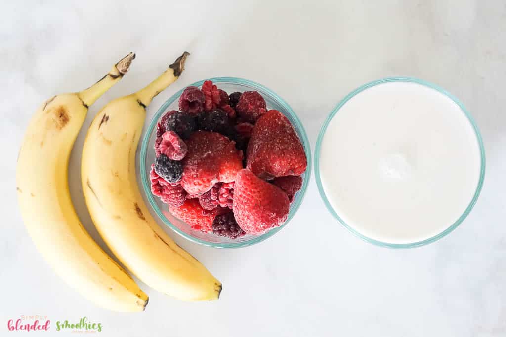 Banana Berry Smoothie 8 Banana Berry Smoothie Ingredients