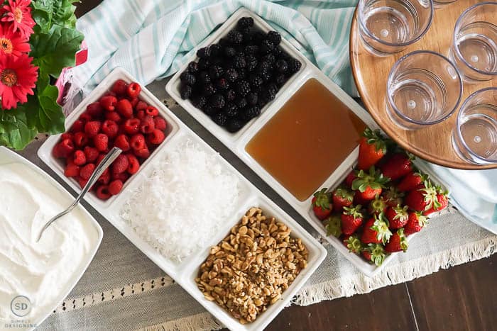 Yogurt Parfait Brunch 03614 | Yogurt Parfait Brunch | 7 | summer dinner party idea