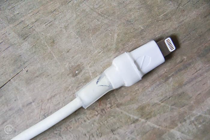 How to Fix a Broken iPhone (Or iPad) Charger