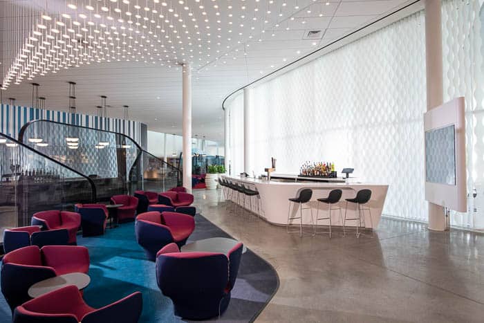Modern Aventura Hotel Lounge at Universal Orlando