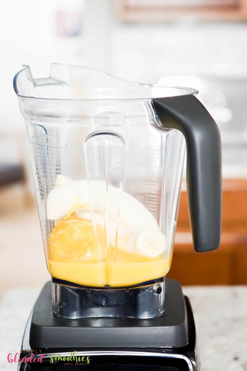 Orange Banana Smoothie 5 bananas and orange juice in a blender